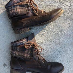 Brown boots